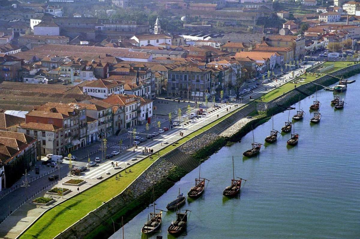 Отель Veleiro D'Ouro Вила-Нова-ди-Гая Экстерьер фото